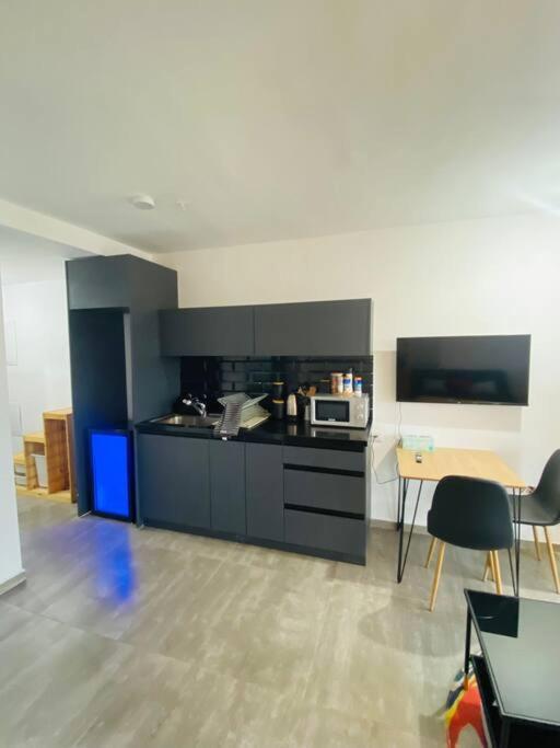 Apartament Lovely Flat In Tel Aviv 32 Zewnętrze zdjęcie