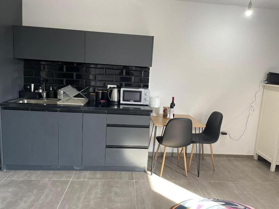 Apartament Lovely Flat In Tel Aviv 32 Zewnętrze zdjęcie